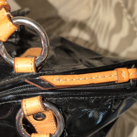 Coach Black Patent Leather Shoulder Bag with Tan Straps - Picture 8 of 16